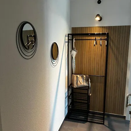 דירה Backboard טוסנס