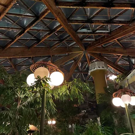 アパート Backboard *