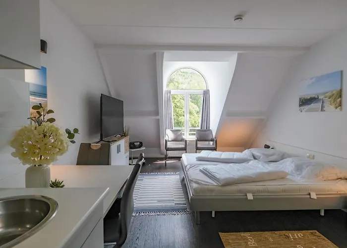 Backboard Apartman Tossens